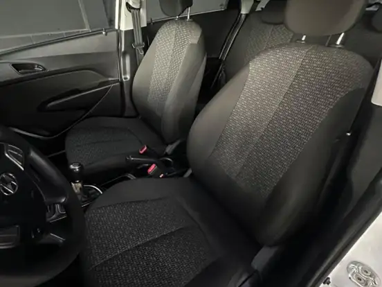 HYUNDAI-HB20-1.0 COMFORT 12V FLEX 4P MANUAL HYUNDAI-HB20-2017