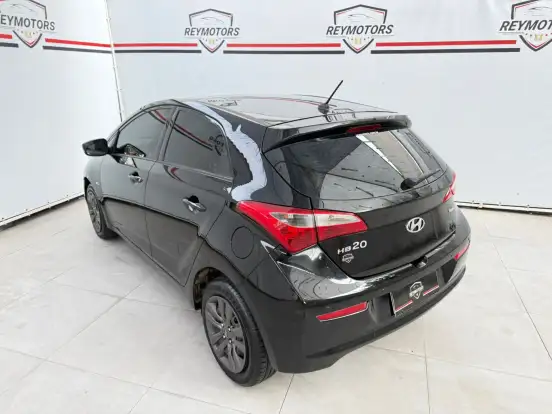 HYUNDAI-HB20-2017