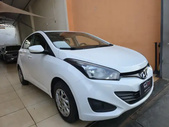 HYUNDAI-HB20-2015