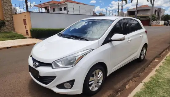 HYUNDAI-HB20-2013