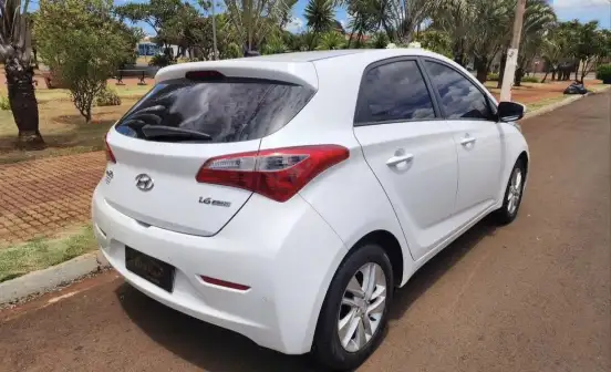 HYUNDAI-HB20-2013