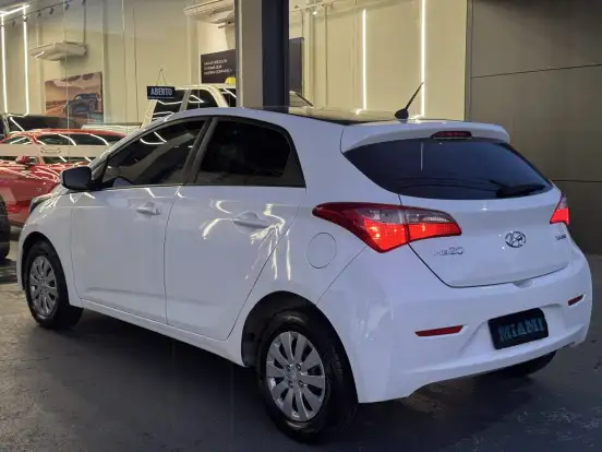 HYUNDAI-HB20-2015
