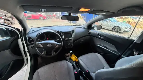 HYUNDAI-HB20-2014