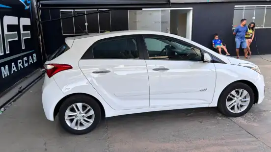 HYUNDAI-HB20-2014