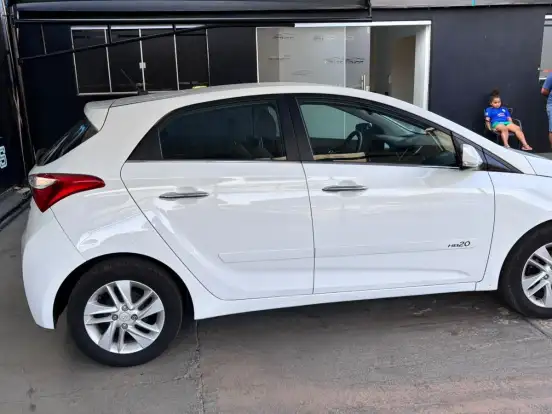 HYUNDAI-HB20-1.6 PREMIUM 16V FLEX 4P AUTOMÁTICO HYUNDAI-HB20-2014
