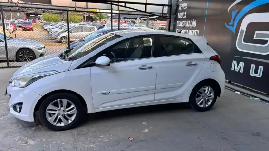 HYUNDAI-HB20-2014