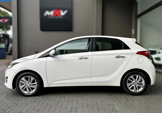 HYUNDAI-HB20-1.6 PREMIUM 16V FLEX 4P MANUAL HYUNDAI-HB20-2014