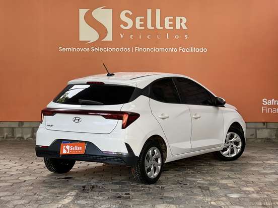 HYUNDAI-HB20-2022