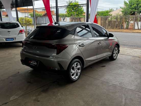 HYUNDAI-HB20-1.0 12V FLEX COMFORT PLUS MANUAL HYUNDAI-HB20-2024