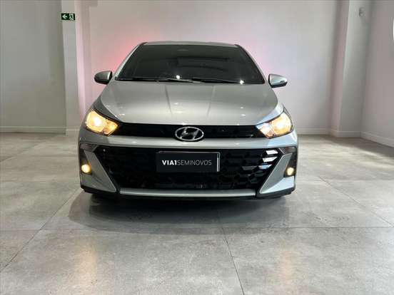 HYUNDAI-HB20-2023