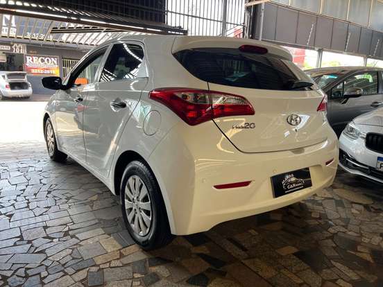 HYUNDAI-HB20-2013