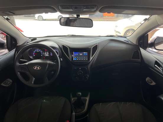 HYUNDAI-HB20-2013