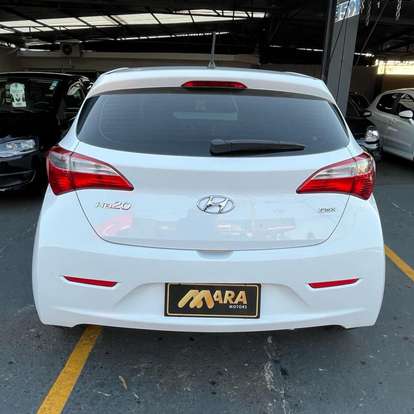 HYUNDAI-HB20-2013