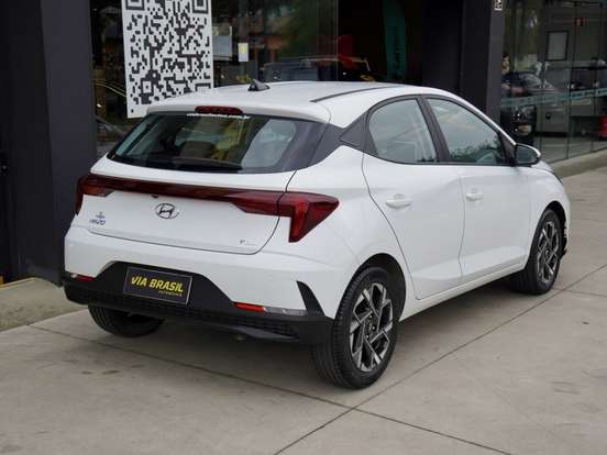 HYUNDAI-HB20-2023