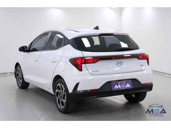 HYUNDAI-HB20-2023