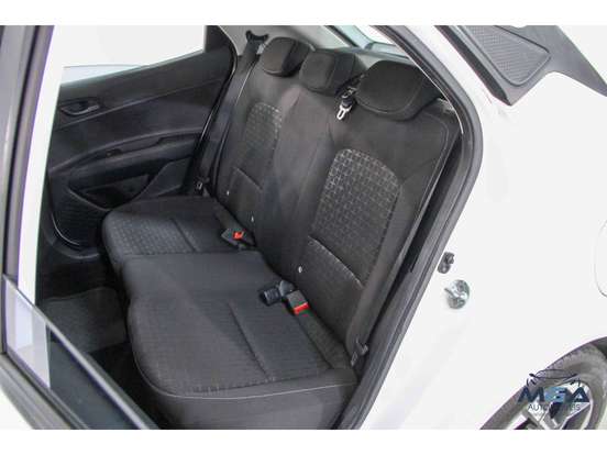 HYUNDAI-HB20-2023