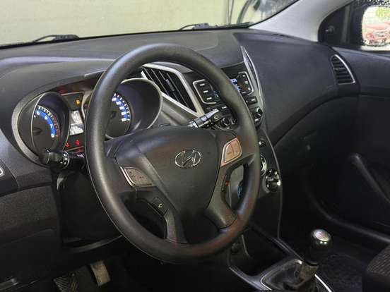 HYUNDAI-HB20-2018