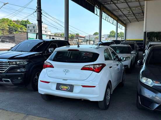 HYUNDAI-HB20-2018