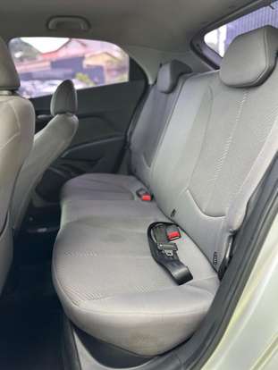 HYUNDAI-HB20-1.6 PREMIUM 16V FLEX 4P MANUAL HYUNDAI-HB20-2012