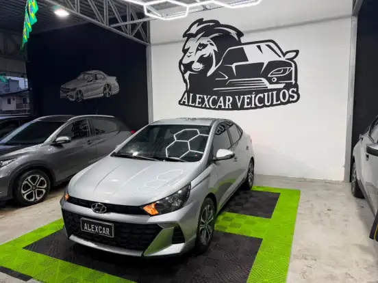 HYUNDAI-HB20S-2023