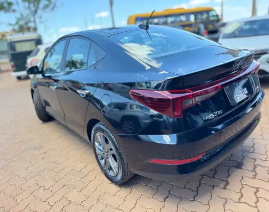 HYUNDAI-HB20S-2025