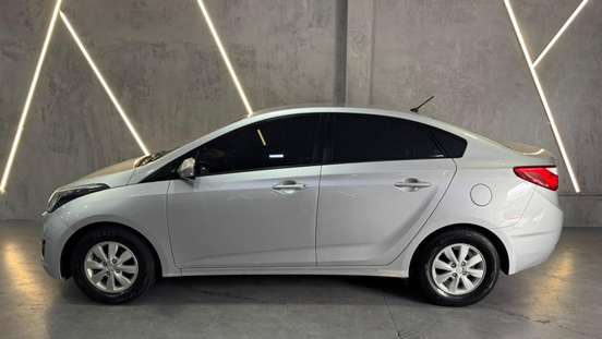 HYUNDAI-HB20S-2014