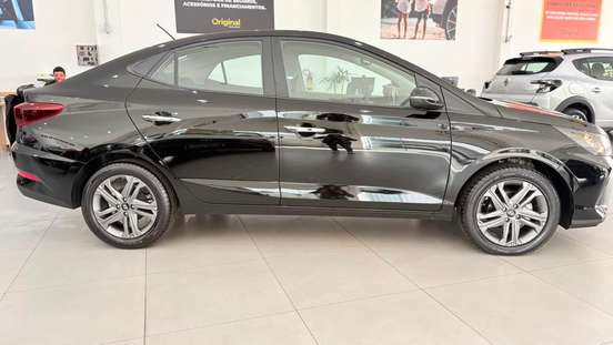 HYUNDAI-HB20S-2025