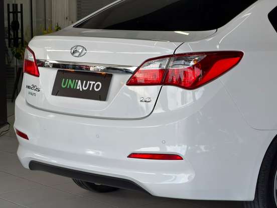 HYUNDAI-HB20S-1.6 COMFORT PLUS 16V FLEX 4P MANUAL HYUNDAI-HB20S-2016