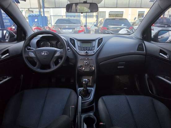 HYUNDAI-HB20S-2013