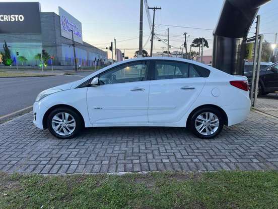 HYUNDAI-HB20S-1.6 PREMIUM 16V FLEX 4P AUTOMÁTICO HYUNDAI-HB20S-2015