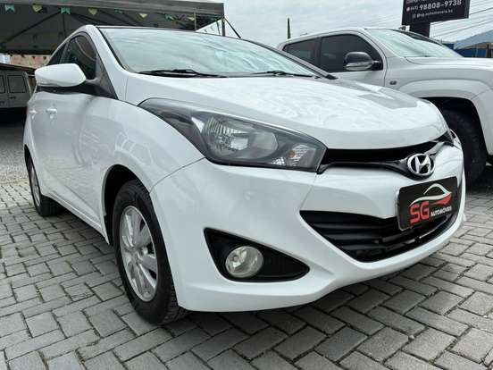 HYUNDAI-HB20S-2013