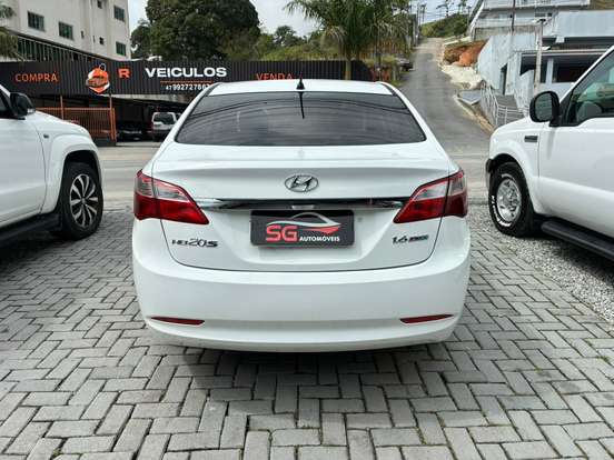 HYUNDAI-HB20S-1.6 PREMIUM 16V FLEX 4P MANUAL HYUNDAI-HB20S-2013