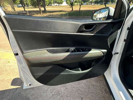 HYUNDAI-HB20X-2021