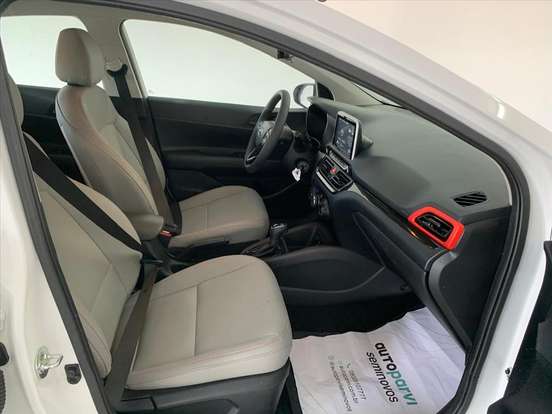 HYUNDAI-HB20X-2021