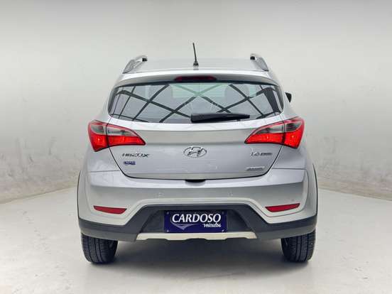 HYUNDAI-HB20X-1.6 16V PREMIUM FLEX 4P AUTOMÁTICO HYUNDAI-HB20X-2014