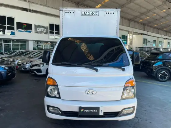 HYUNDAI HR 2.5 LONGO SEM CAÇAMBA 4X2 16V 130CV TURBO INTERCOOLER DIESEL 2P MANUAL
