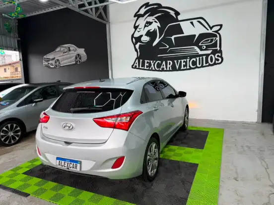 HYUNDAI-I30-1.8 MPI 16V GASOLINA 4P AUTOMATICO HYUNDAI-I30-2014
