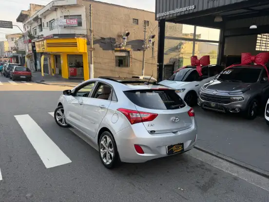 HYUNDAI-I30-1.8 MPI 16V GASOLINA SÉRIE LIMITADA 4P AUTOMATICO HYUNDAI-I30-2014