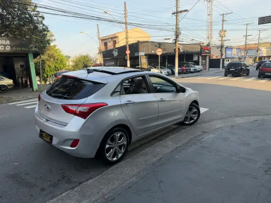 HYUNDAI-I30-2014