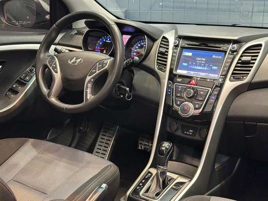 HYUNDAI-I30-1.8 MPI 16V GASOLINA 4P AUTOMATICO HYUNDAI-I30-2015