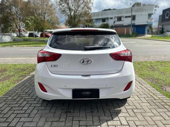 HYUNDAI-I30-2014