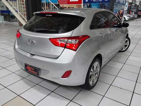HYUNDAI-I30-1.8 MPI 16V GASOLINA 4P AUTOMATICO HYUNDAI-I30-2013