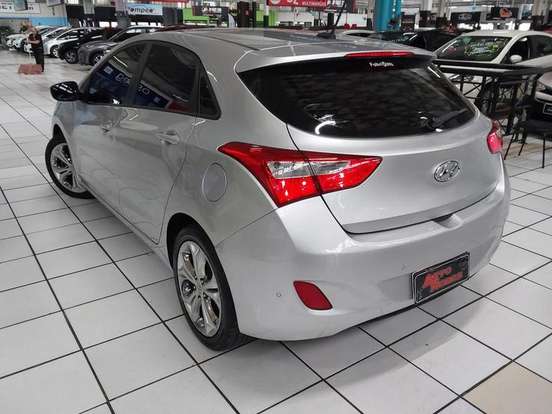 HYUNDAI-I30-1.8 MPI 16V GASOLINA 4P AUTOMATICO HYUNDAI-I30-2013