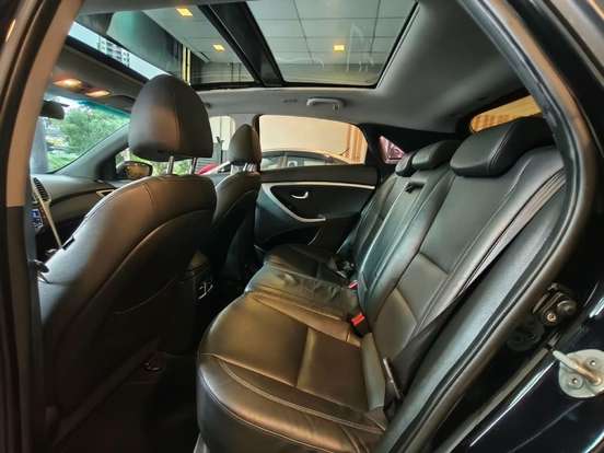 HYUNDAI-I30-1.8 MPI 16V GASOLINA 4P AUTOMATICO HYUNDAI-I30-2014