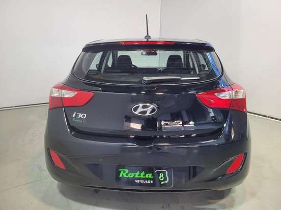 HYUNDAI-I30-2014