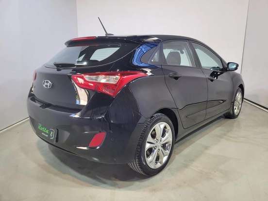 HYUNDAI-I30-1.8 MPI 16V GASOLINA 4P AUTOMATICO HYUNDAI-I30-2014