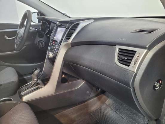HYUNDAI-I30-1.8 MPI 16V GASOLINA 4P AUTOMATICO HYUNDAI-I30-2014