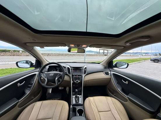 HYUNDAI-I30-2015