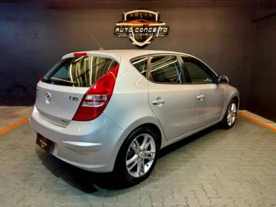 HYUNDAI-I30-2.0 MPFI GLS 16V GASOLINA 4P MANUAL HYUNDAI-I30-2011