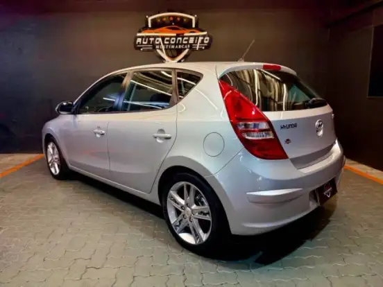 HYUNDAI-I30-2011